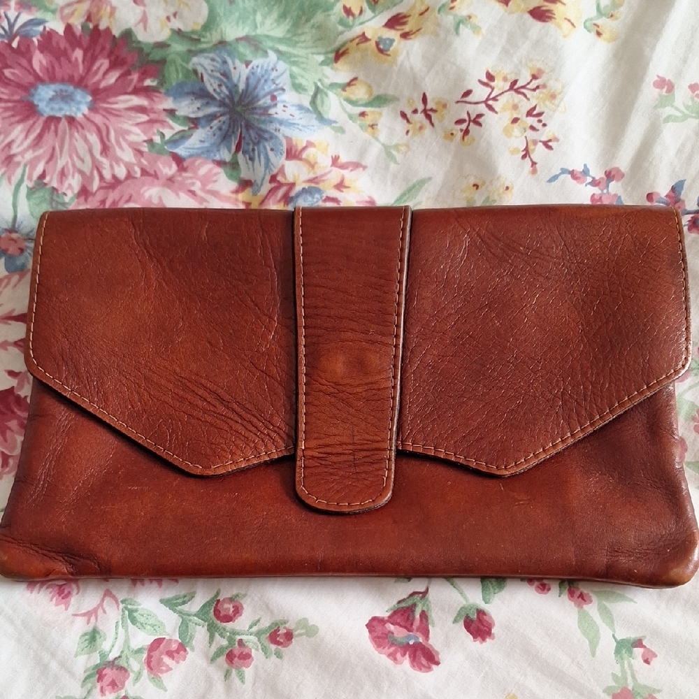 Davey's Vintage Elegant Red Leather Clutch